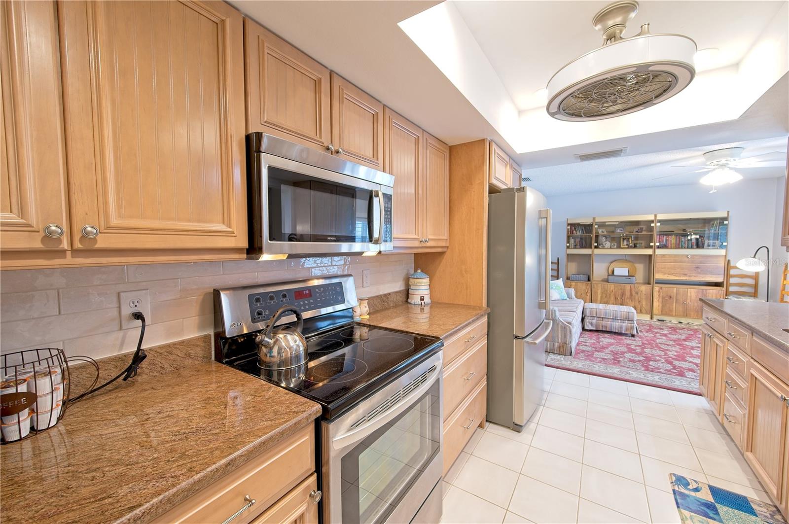 VILLAGE GREEN OF BRADENTON SEC 8 - Residential