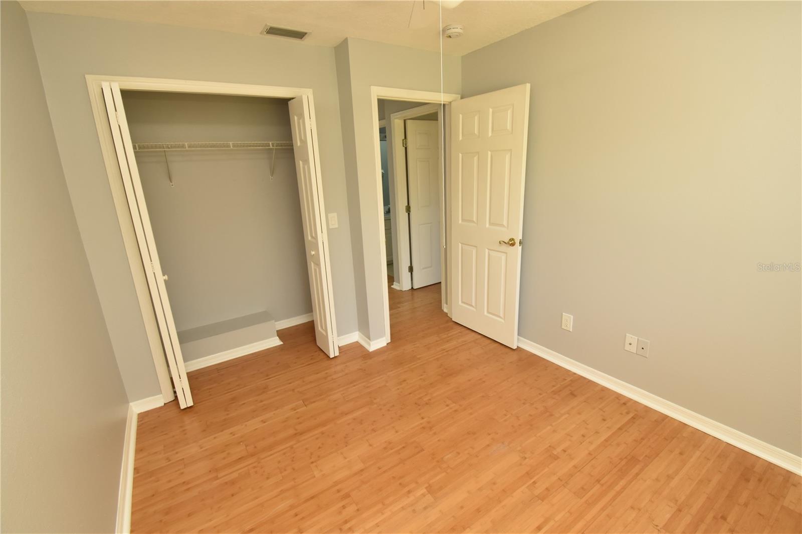 THE TWNHS OF TOWNSHIP N COUNT - Residential