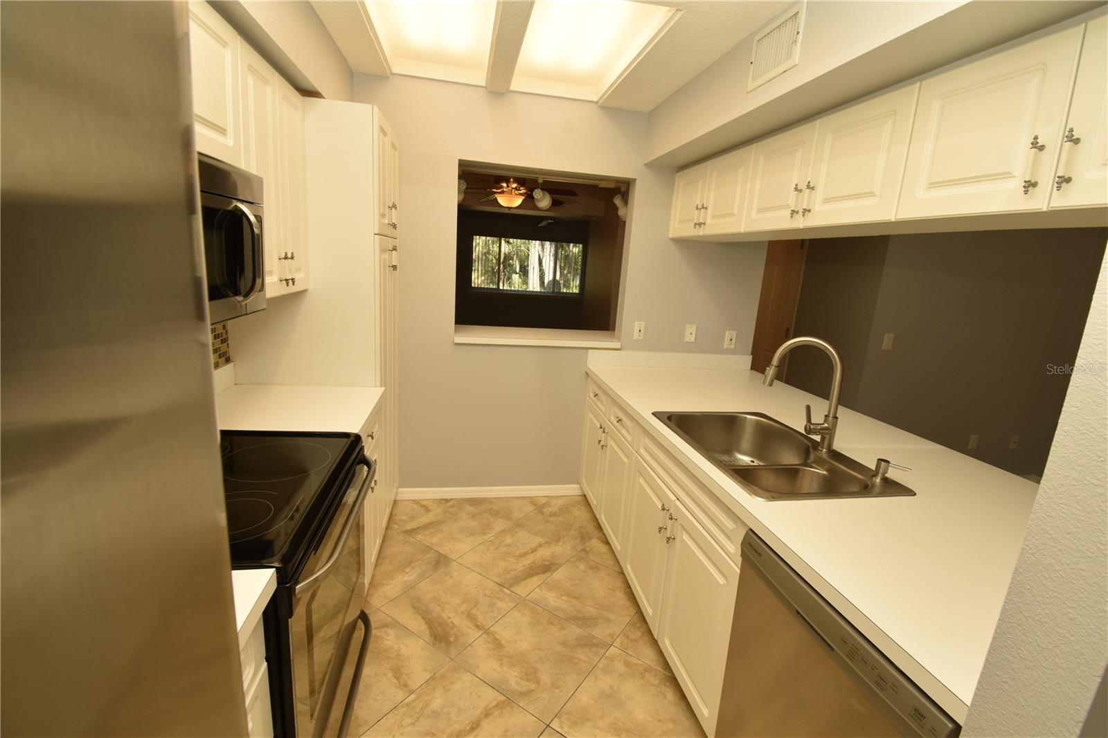 THE TWNHS OF TOWNSHIP N COUNT - Residential