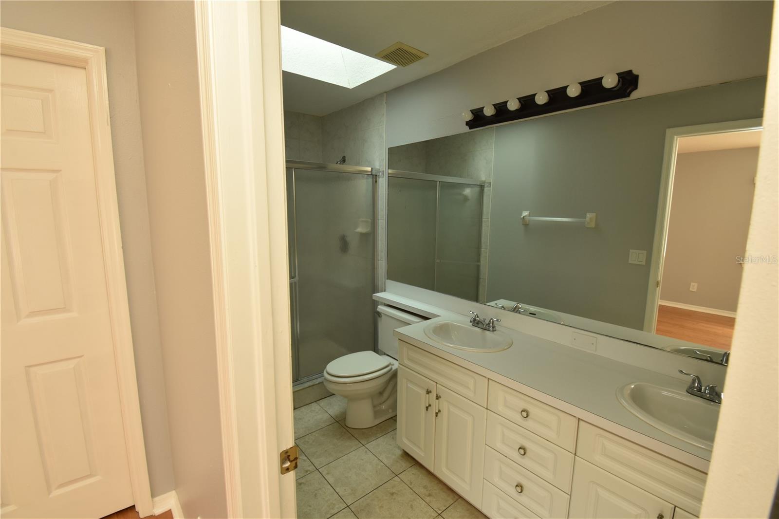 THE TWNHS OF TOWNSHIP N COUNT - Residential