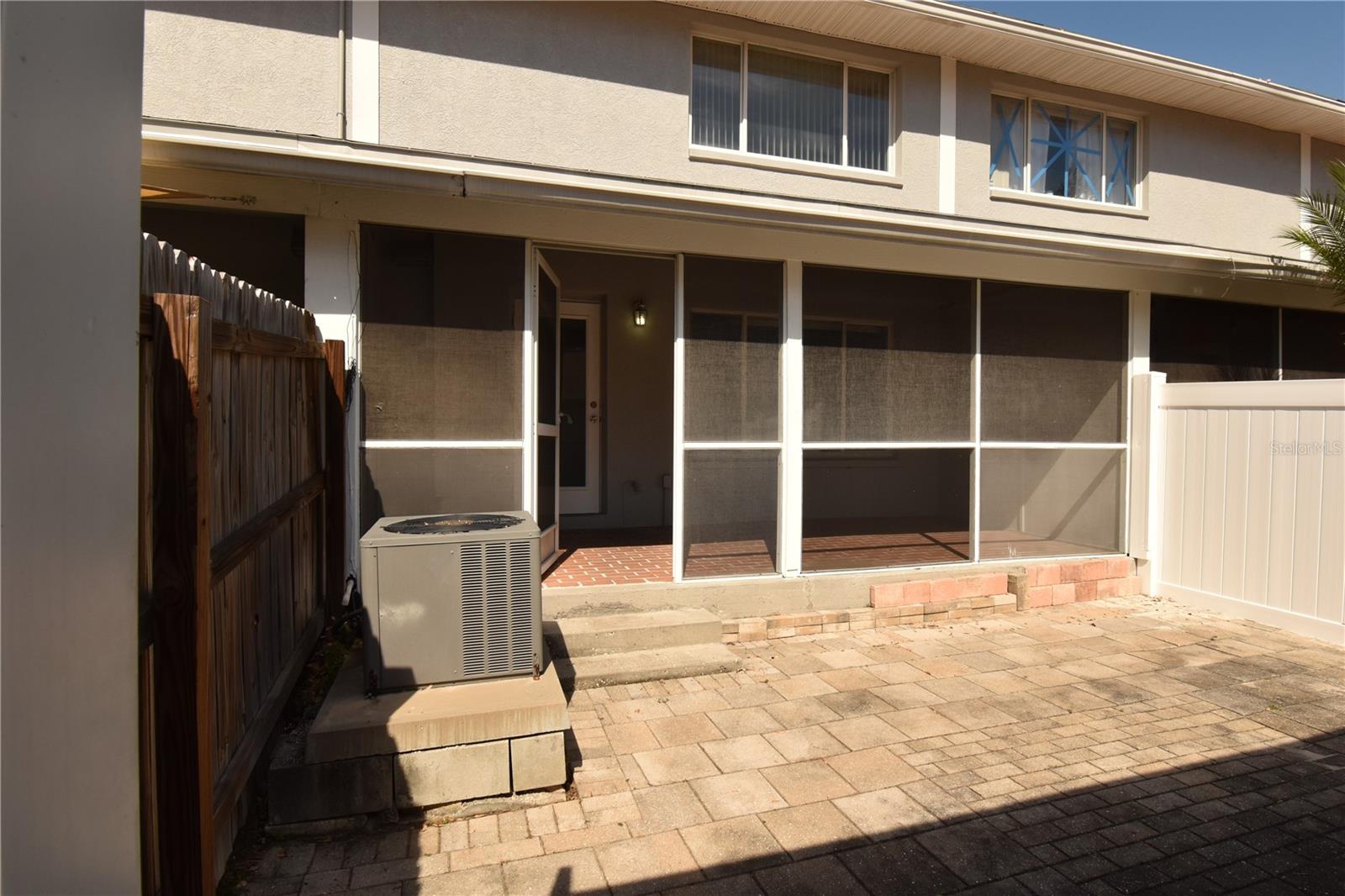 THE TWNHS OF TOWNSHIP N COUNT - Residential