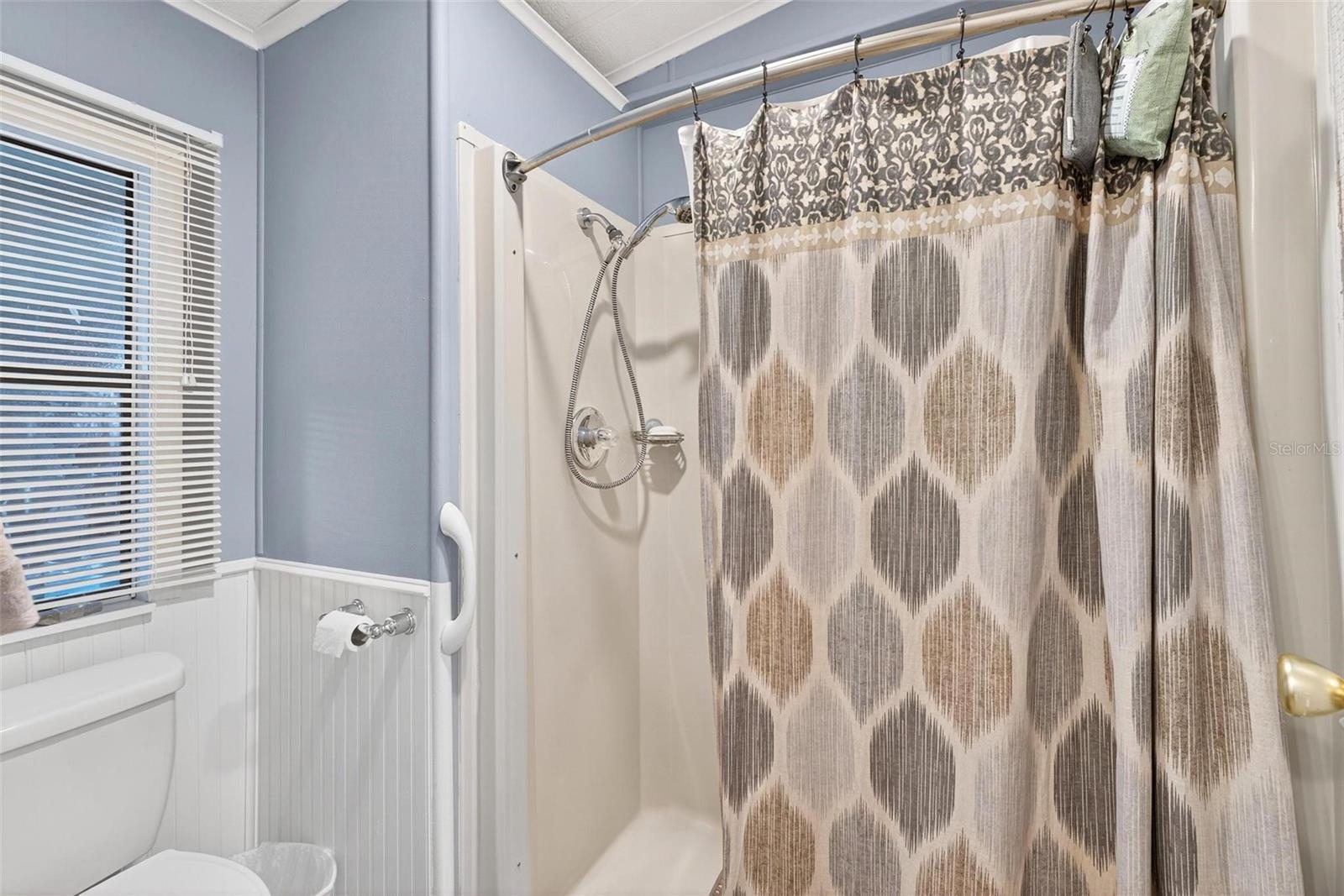 LEESBURG EAST COACHWOOD COLONY ADD 01 - Residential