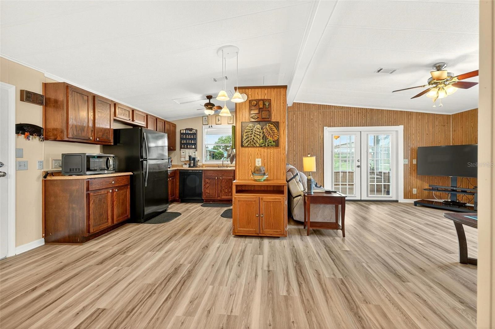 LEESBURG EAST COACHWOOD COLONY ADD 01 - Residential