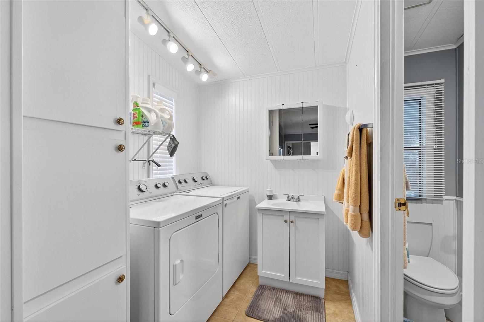 LEESBURG EAST COACHWOOD COLONY ADD 01 - Residential