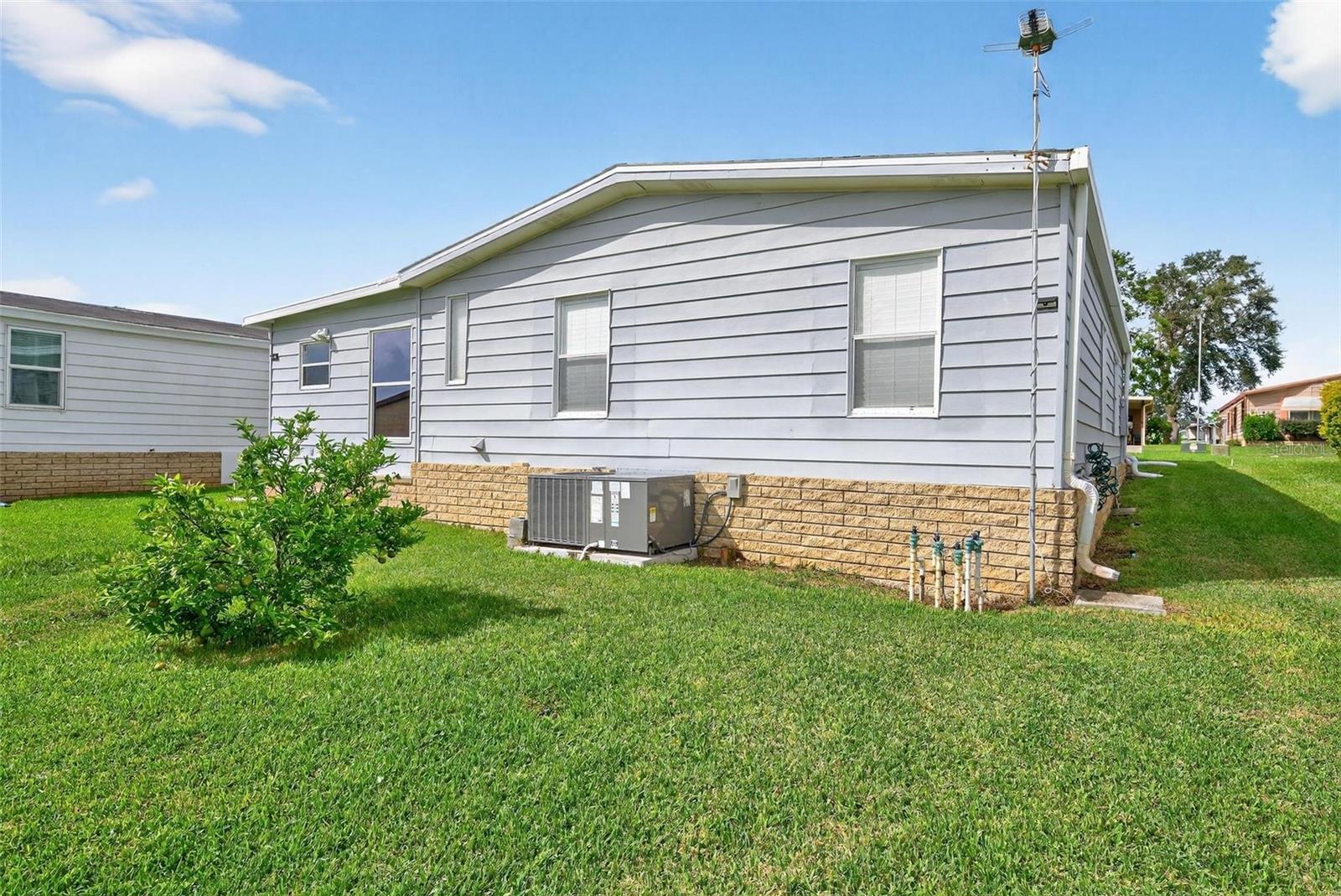 LEESBURG EAST COACHWOOD COLONY ADD 01 - Residential