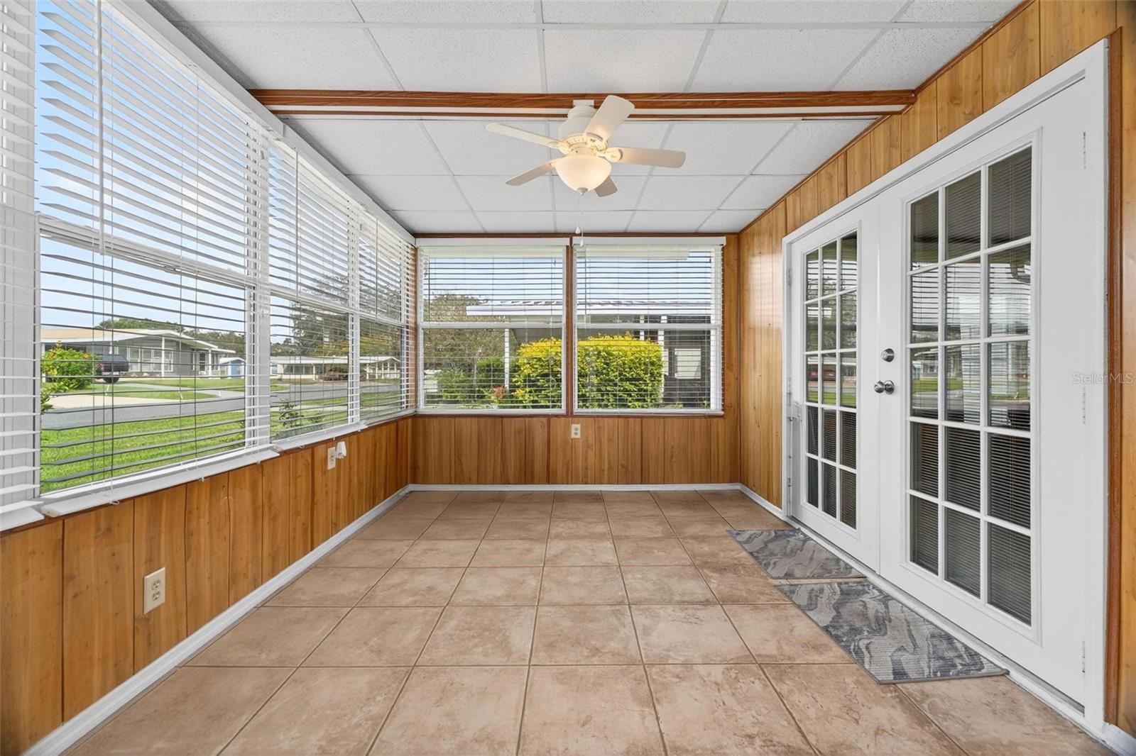 LEESBURG EAST COACHWOOD COLONY ADD 01 - Residential