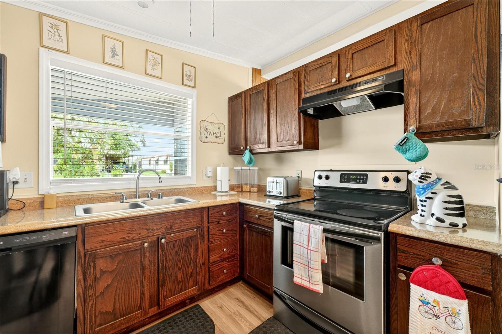 LEESBURG EAST COACHWOOD COLONY ADD 01 - Residential