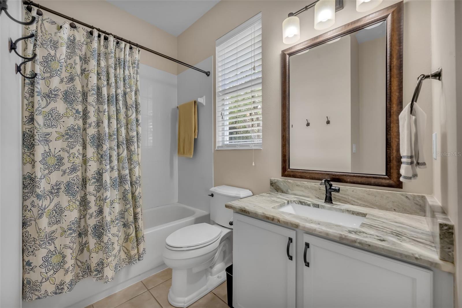 LANSDOWNE - Residential