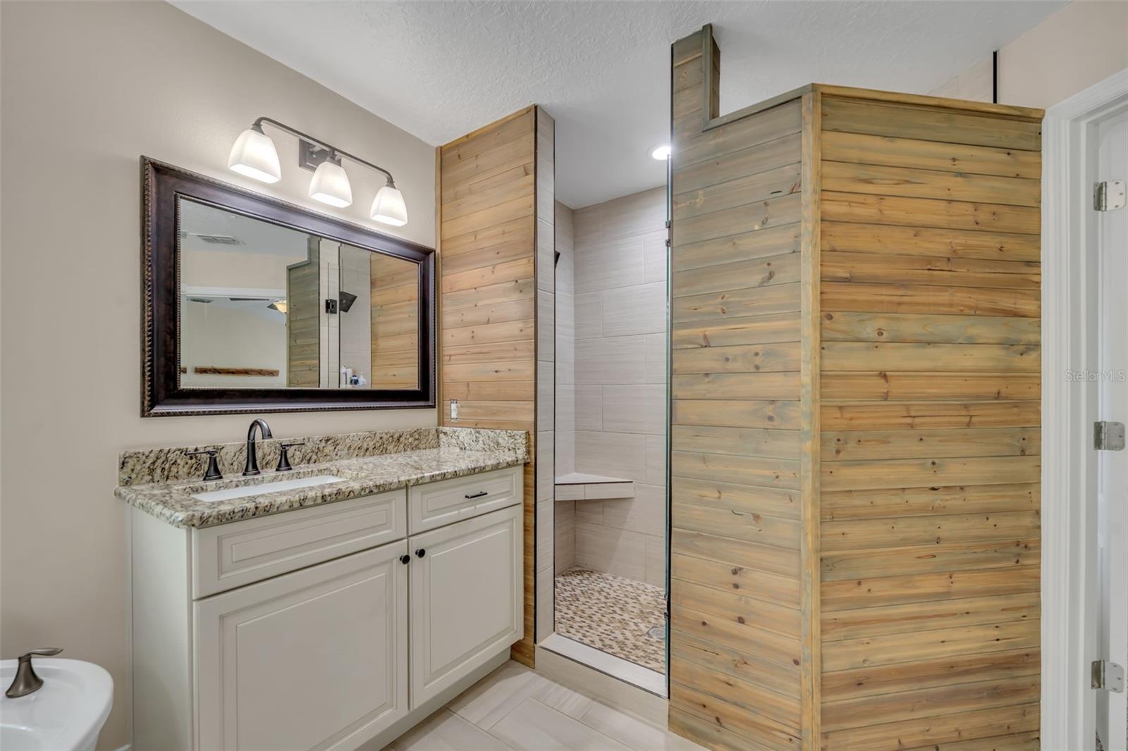 LANSDOWNE - Residential