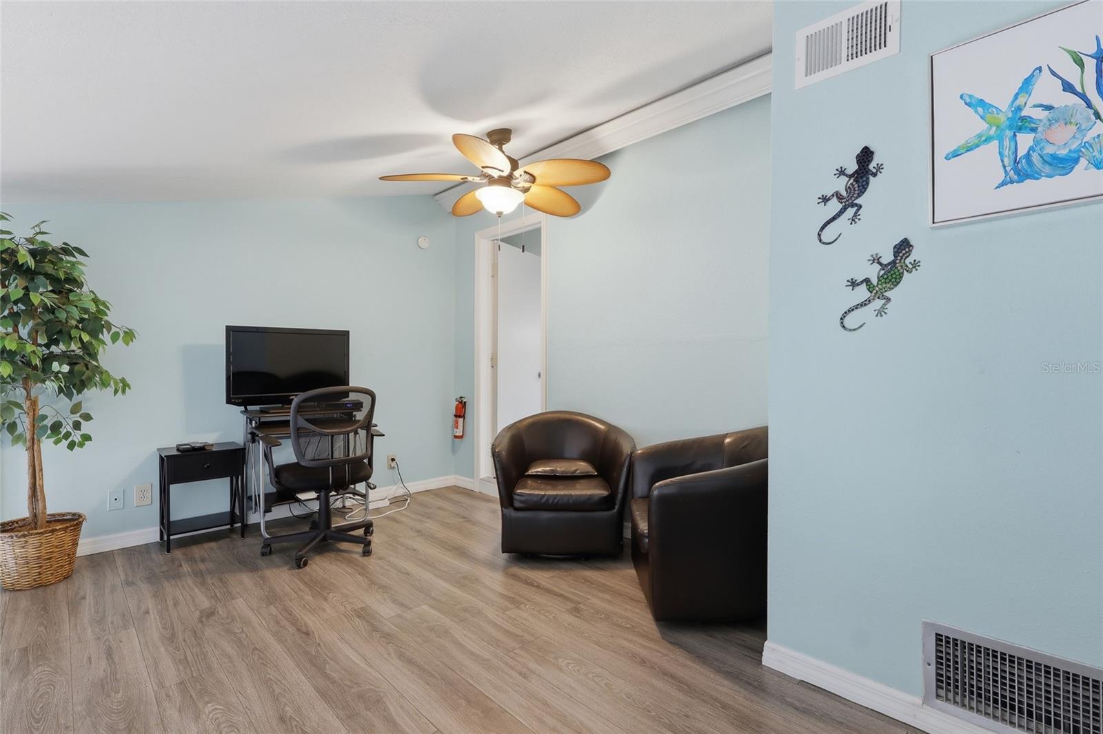 INDIAN SANDS CONDO - Residential