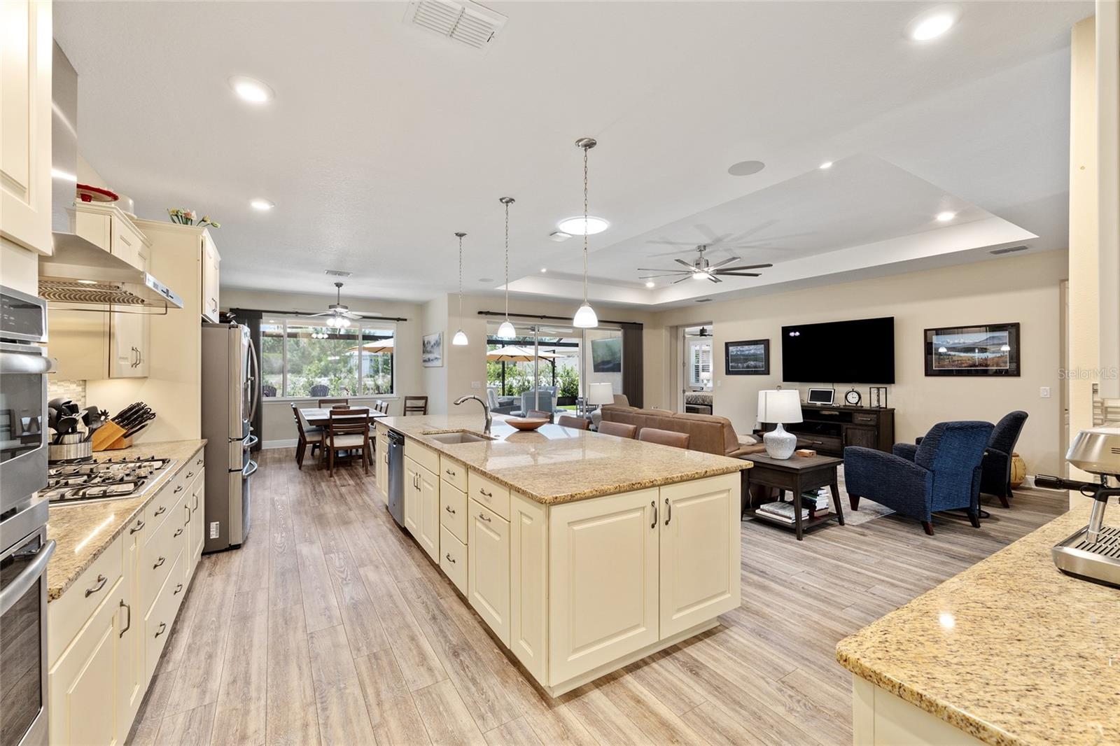 CANDLER HILLS - Residential