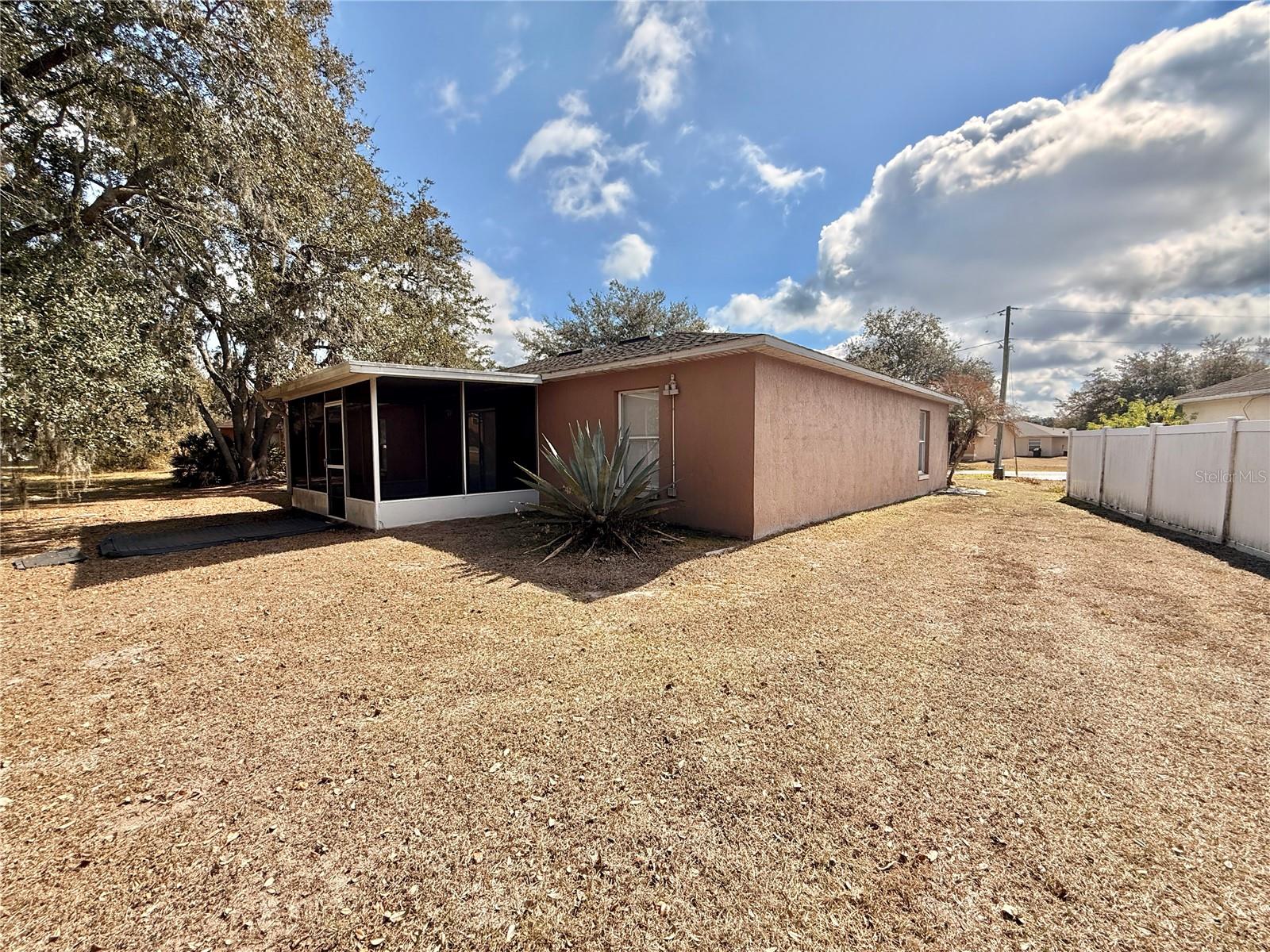 Casas a venda 4 - Jen Dantas 431 FLAMINGO COURT