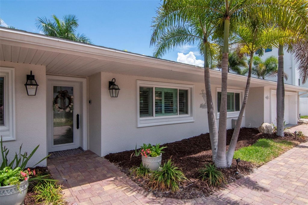 Photo of 4927 W Melrose Avenue N, Tampa, FL 33629 (MLS # TB8508744)