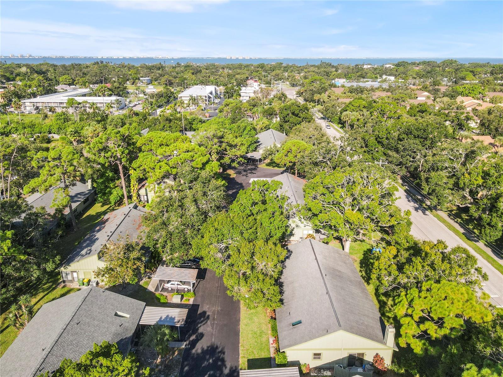 BARRINGTON WOODS - Residential