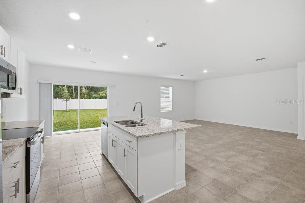 13237 TROPICAL BREEZE WAY