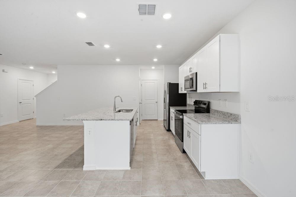 13237 TROPICAL BREEZE WAY