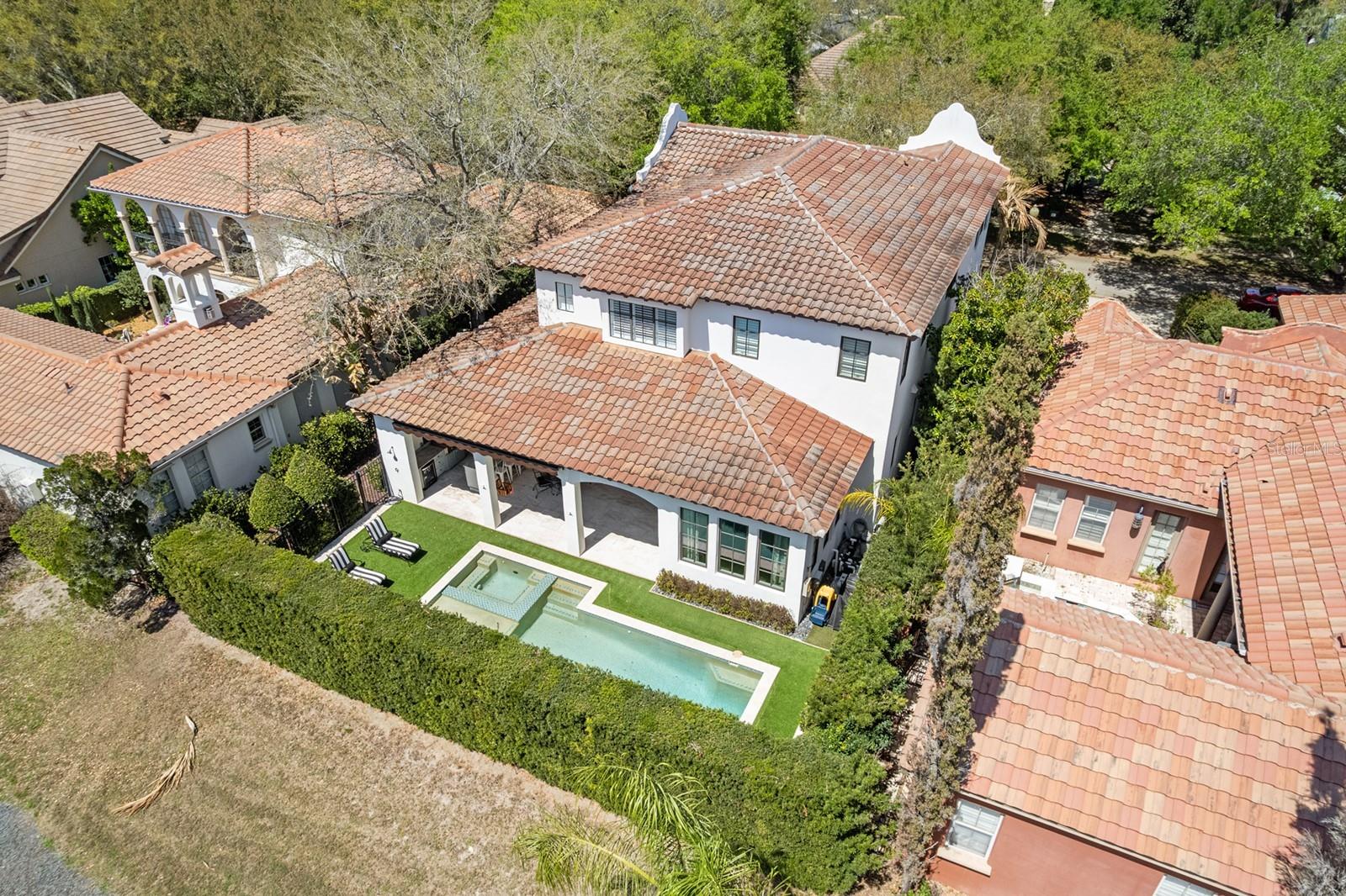 1636 ELIZABETHS WALK