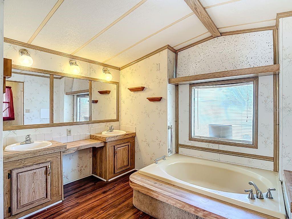 FORTUNA ACRES UNIT A - Residential