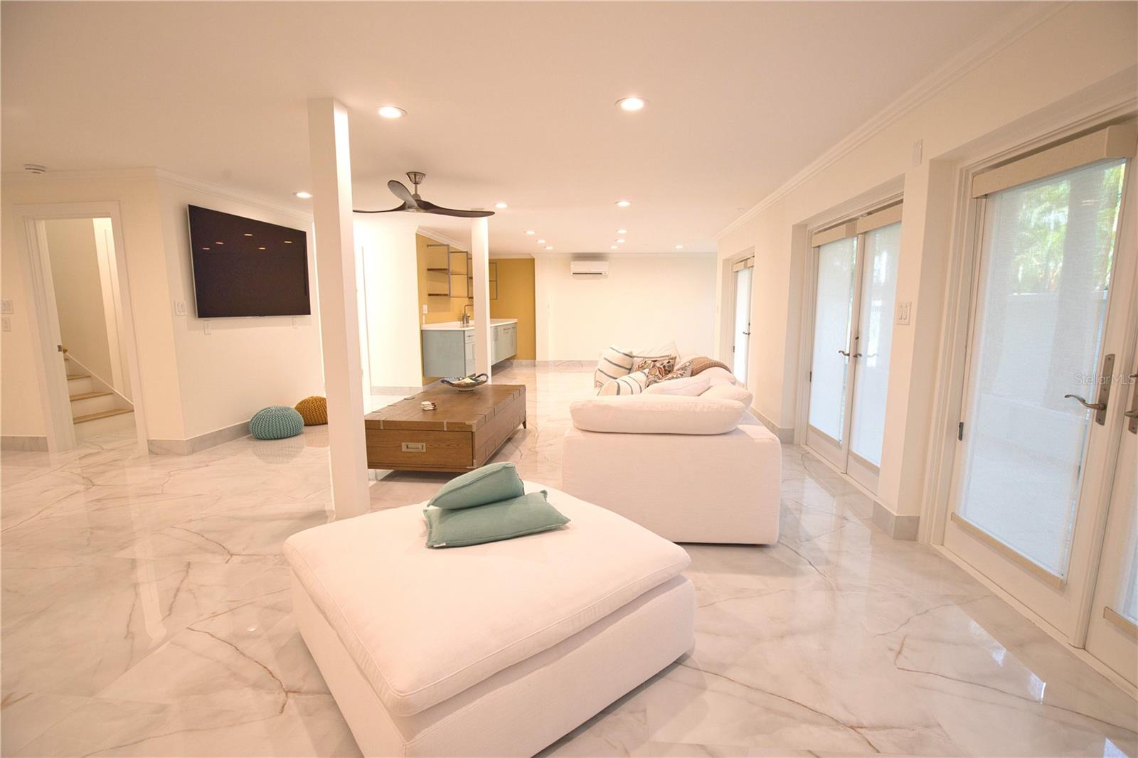 SAINT ARMANDS DIV JOHN RINGLING ESTATES - Residential