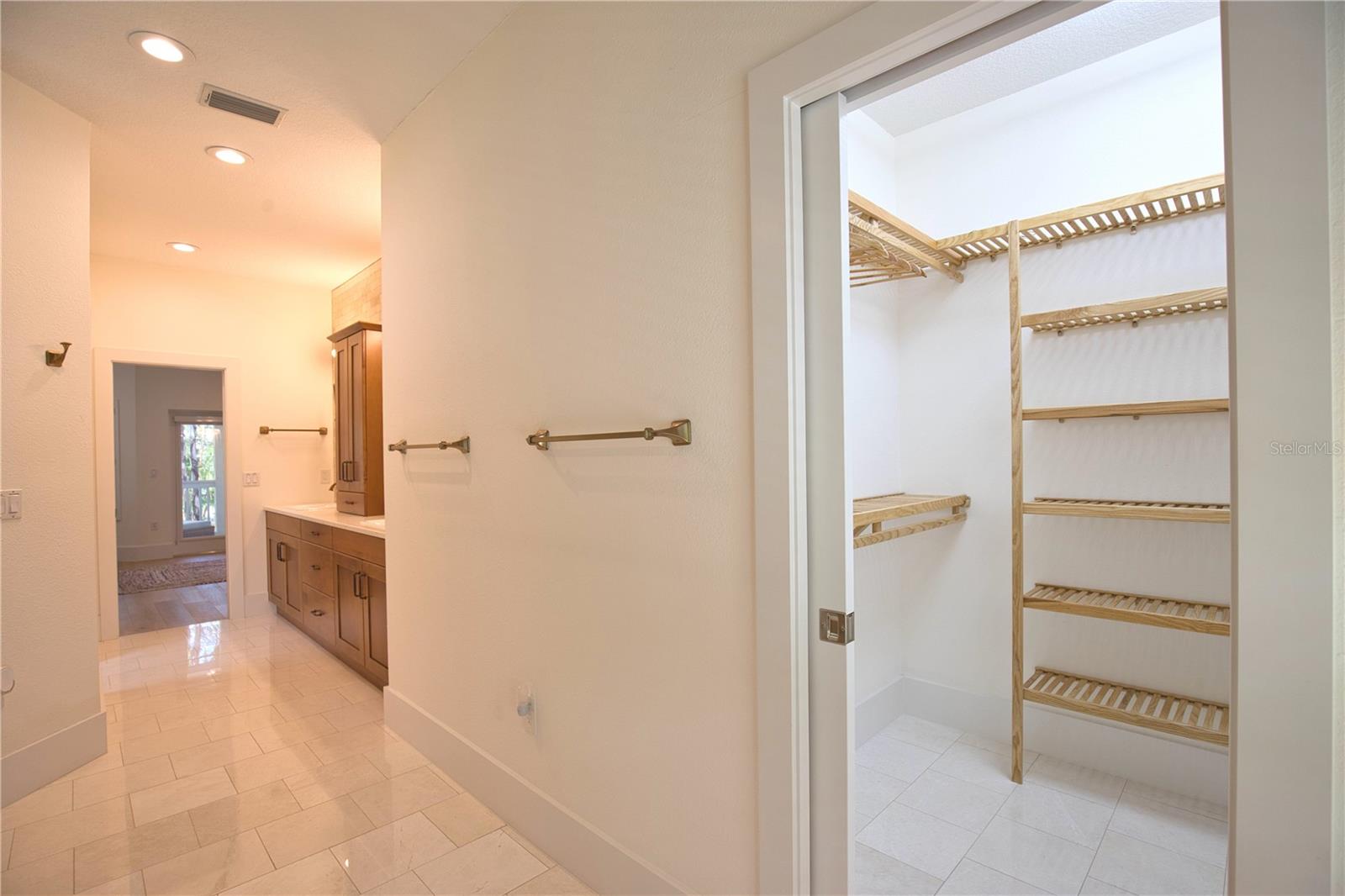 SAINT ARMANDS DIV JOHN RINGLING ESTATES - Residential