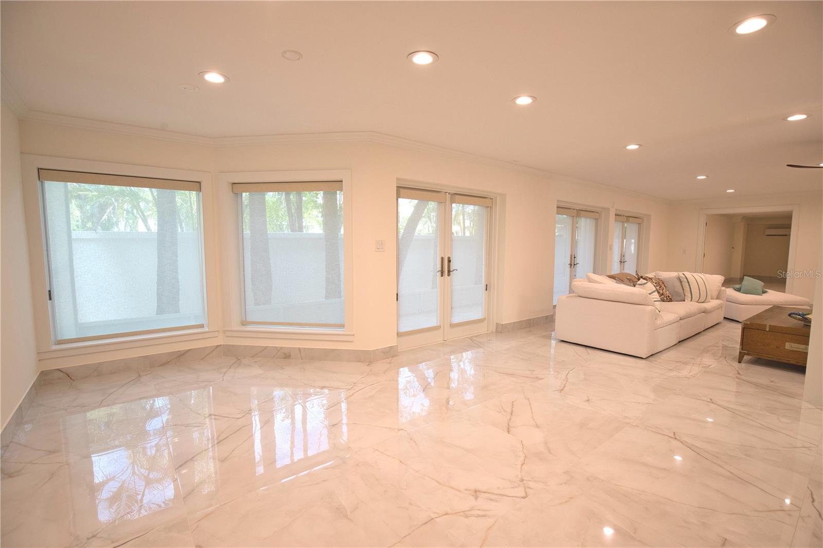 SAINT ARMANDS DIV JOHN RINGLING ESTATES - Residential