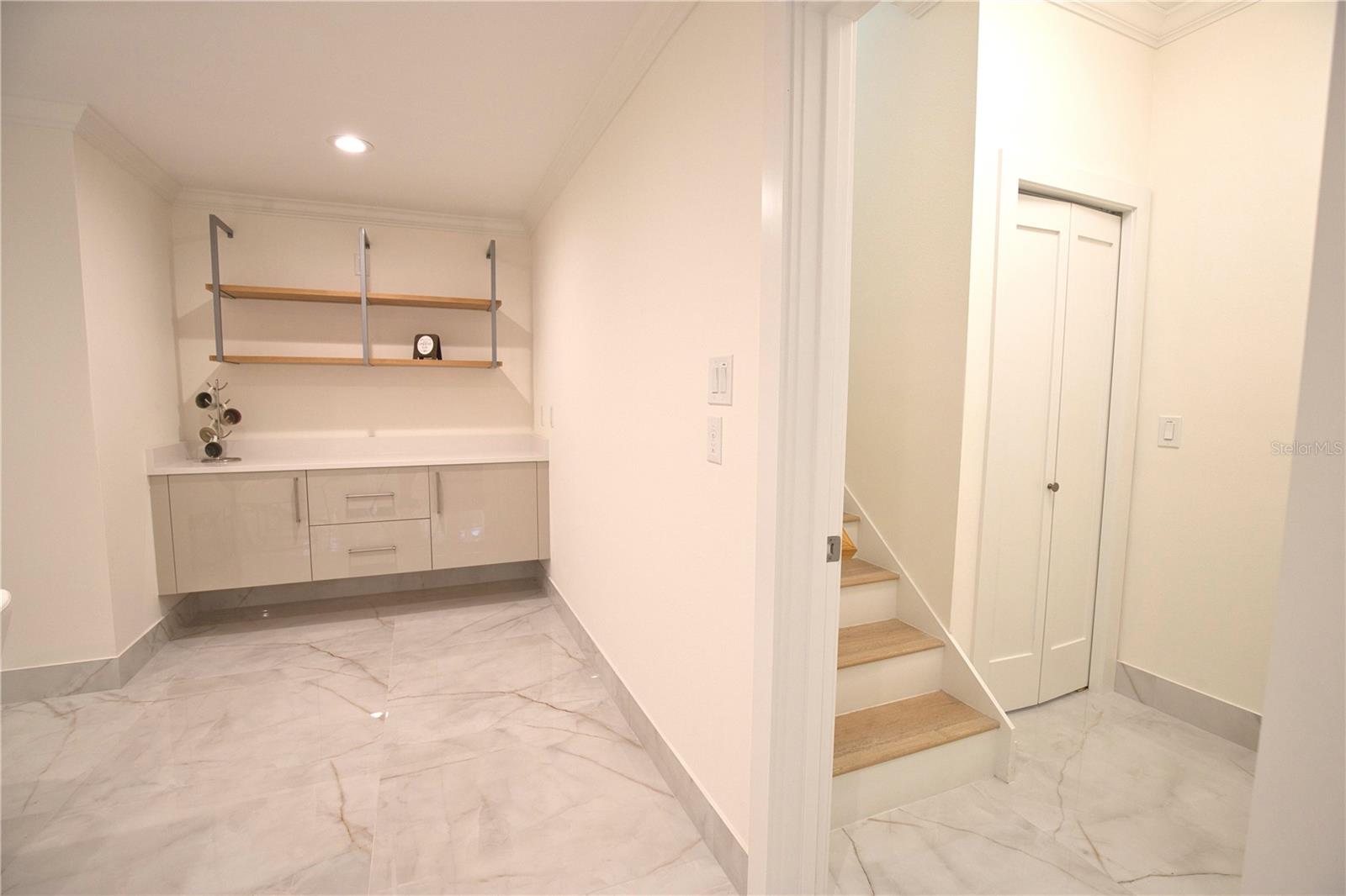 SAINT ARMANDS DIV JOHN RINGLING ESTATES - Residential