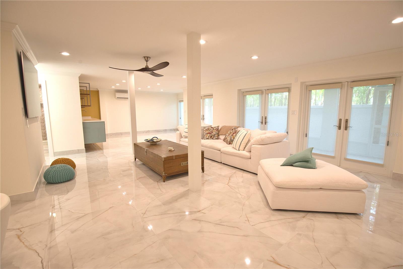 SAINT ARMANDS DIV JOHN RINGLING ESTATES - Residential