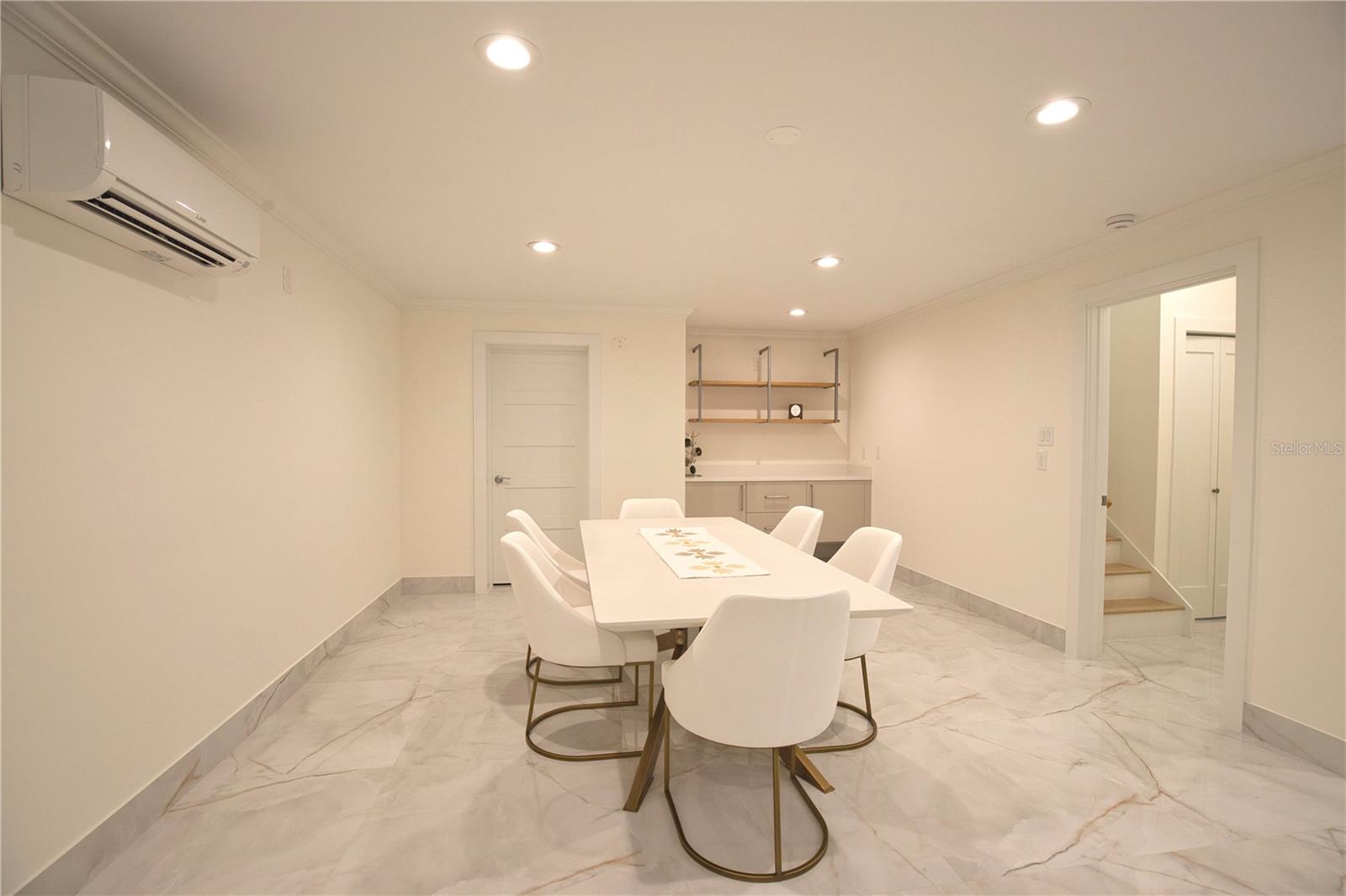 SAINT ARMANDS DIV JOHN RINGLING ESTATES - Residential