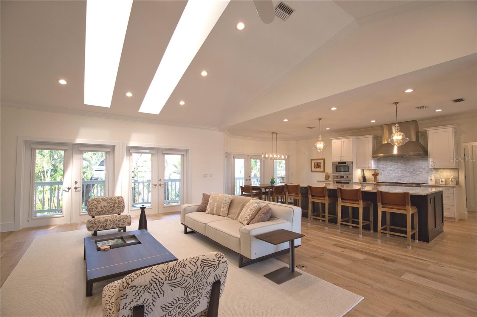 SAINT ARMANDS DIV JOHN RINGLING ESTATES - Residential