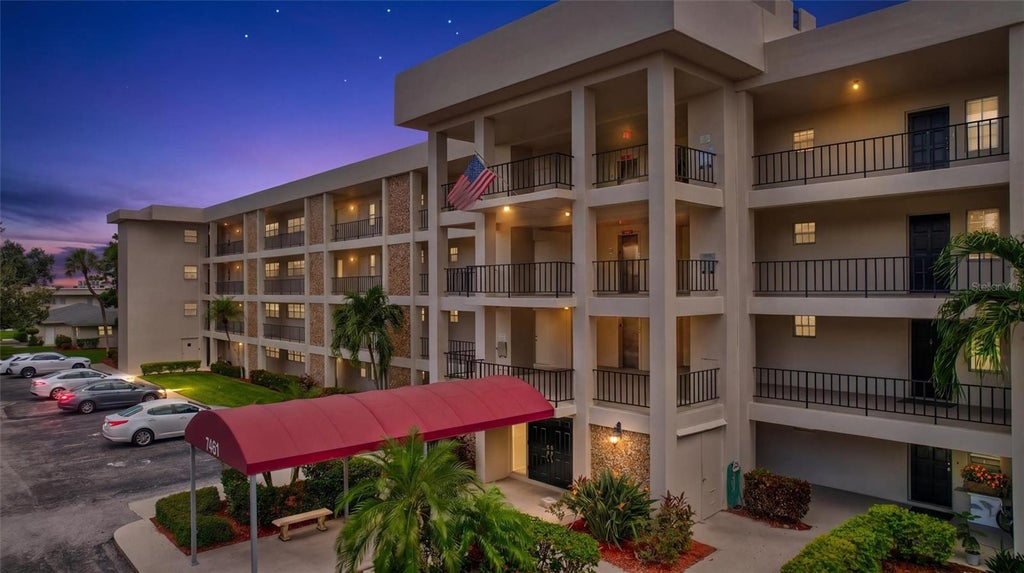 Photo of 7461 W Country Club Drive N #408, Sarasota, FL 34243 (MLS # A4705211)