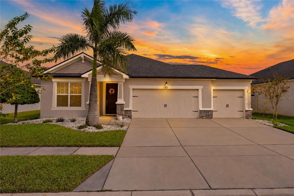 Photo of 1007 Lee Shore Street, Valrico, FL 33594 (MLS # TB8562994)