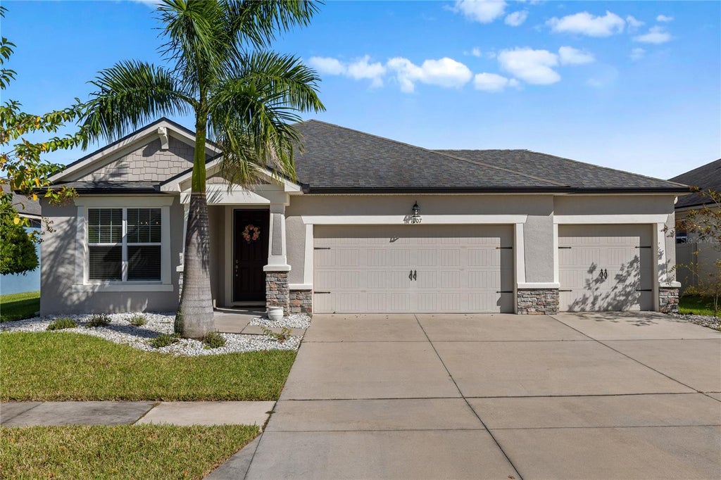 Photo of 1007 Lee Shore Street, Valrico, FL 33594 (MLS # TB8562994)