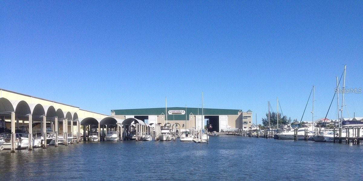 RIVERHOUSE - Residential