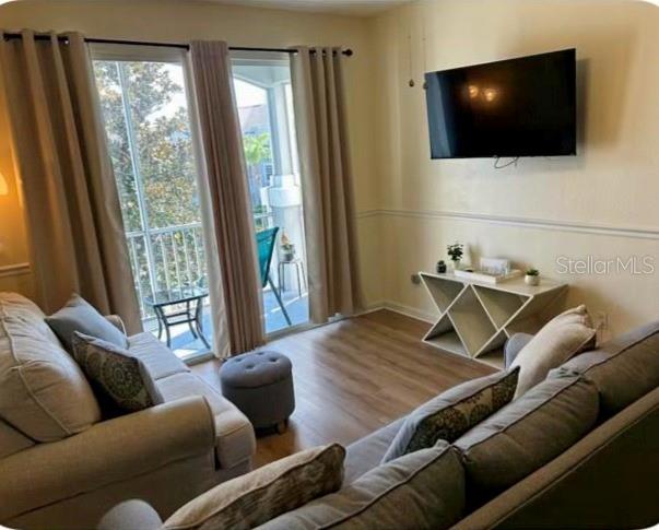 8107 COCONUT PALM WAY 201