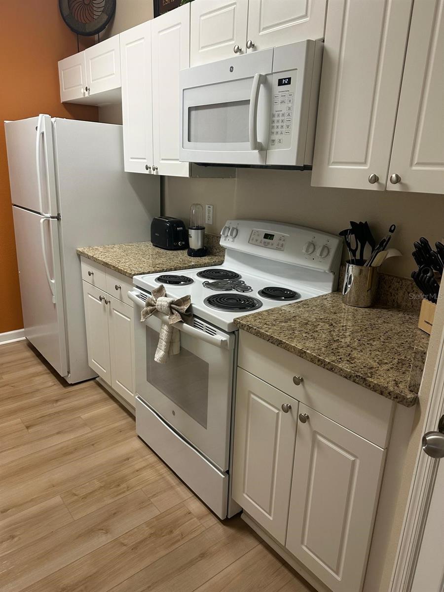 8107 COCONUT PALM WAY 201