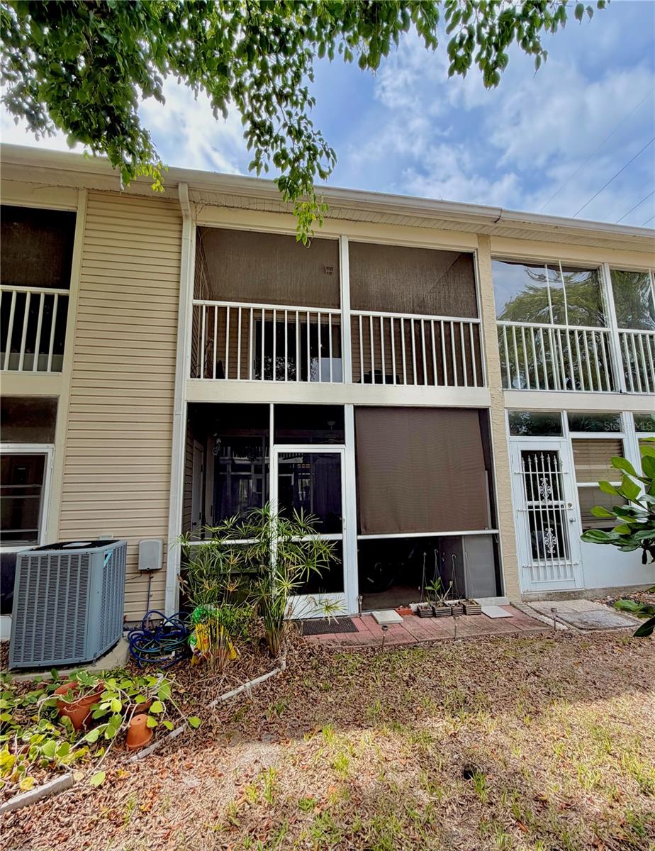 COURTYARDS 1 AT GLENEAGLES - Residential