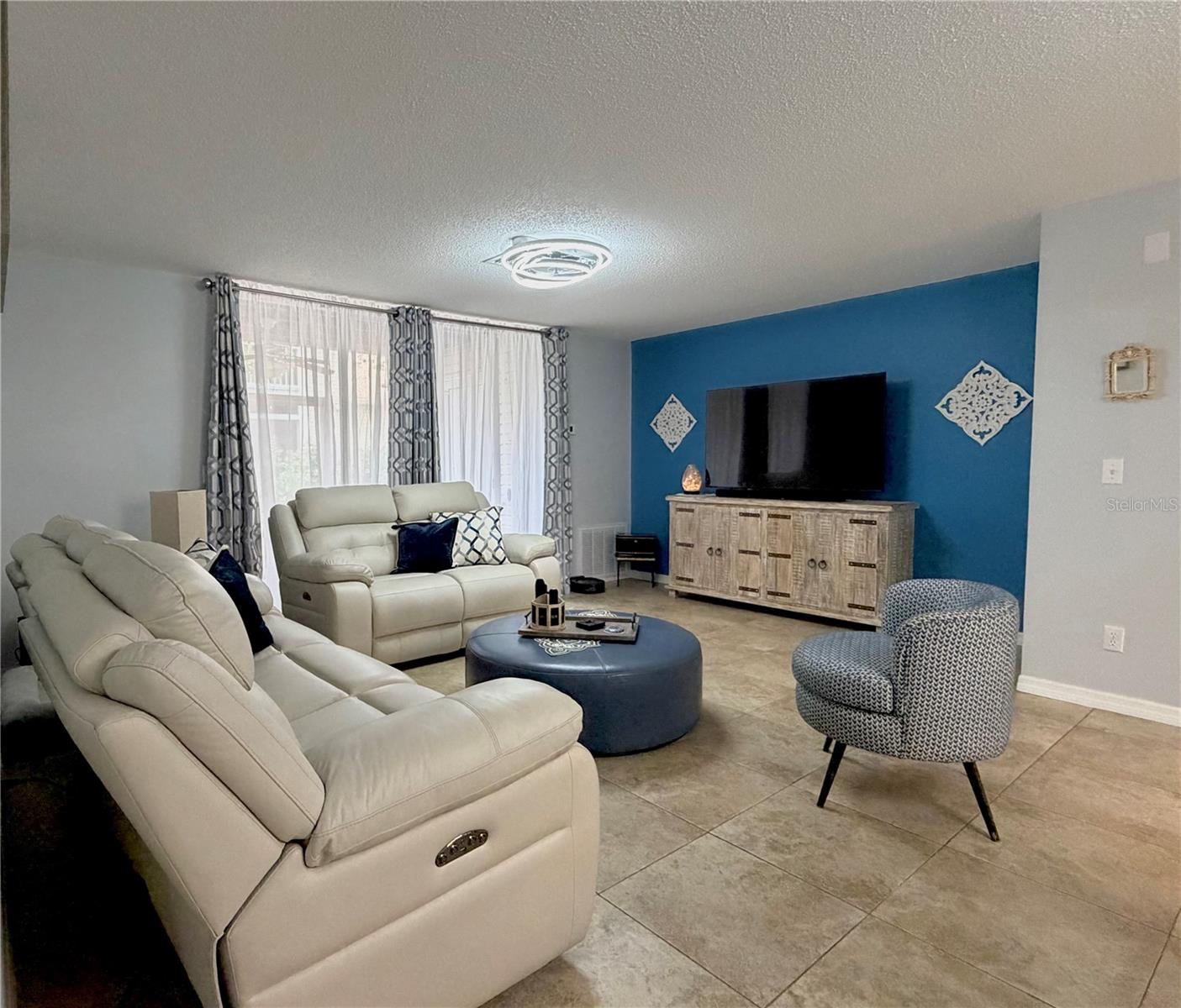 COURTYARDS 1 AT GLENEAGLES - Residential