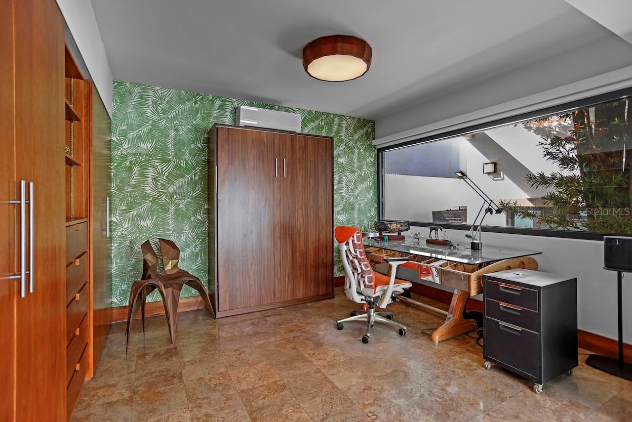 OCEAN PARK - Residential