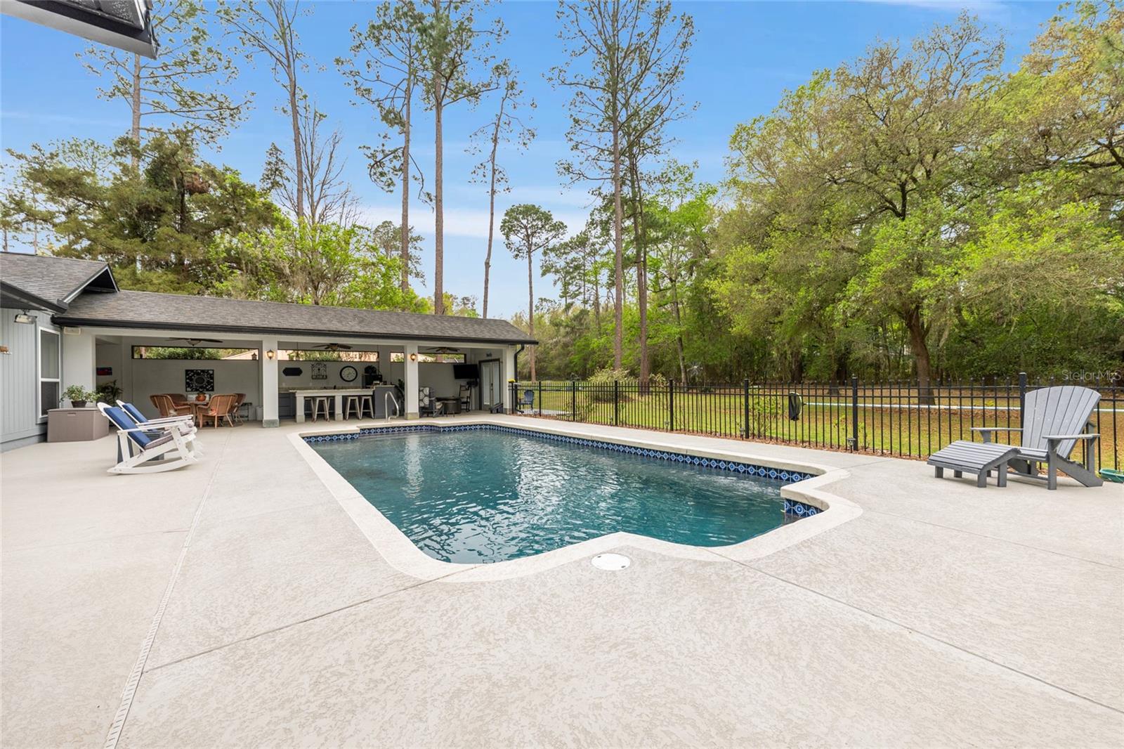 KENWOOD - Residential