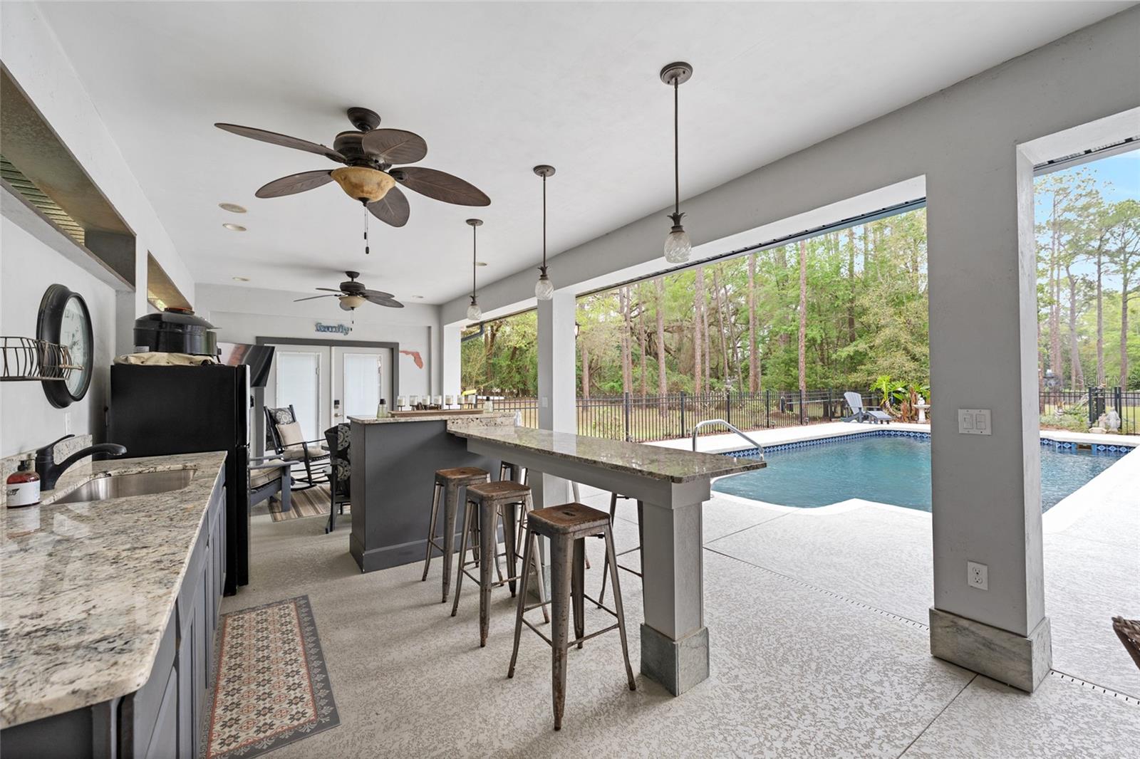 KENWOOD - Residential