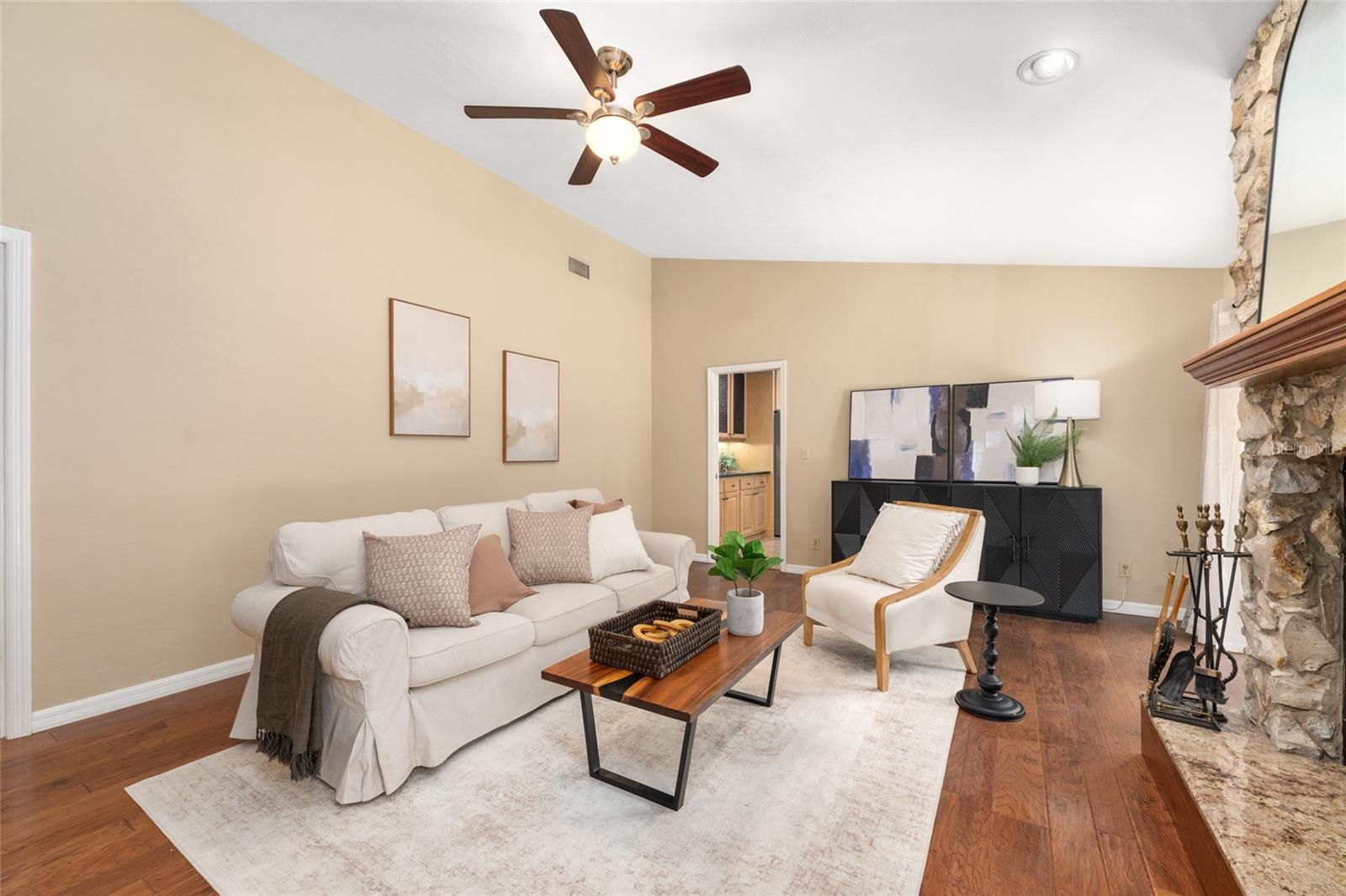 KENWOOD - Residential