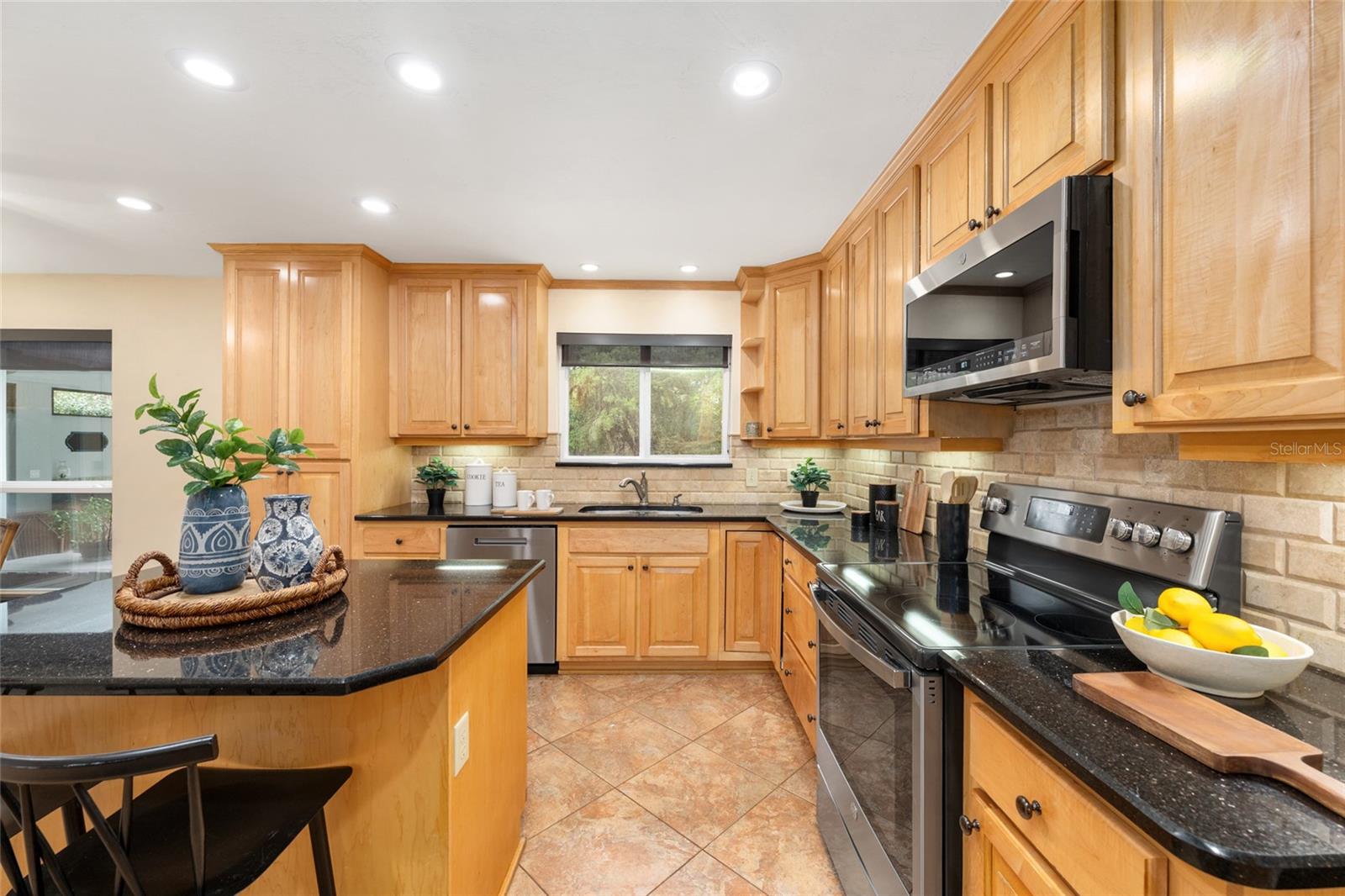 KENWOOD - Residential