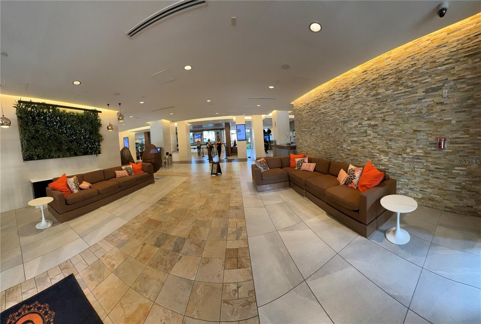14501 GROVE RESORT AVENUE 3220