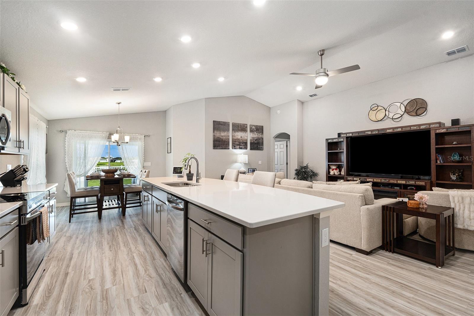 CHAPEL CRK VLGS 7 & 8 PH 1-3 - Residential