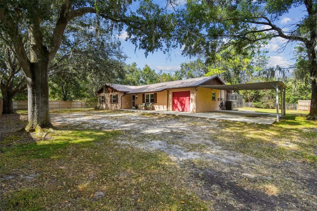 Photo of 7135 Dormany Loop, Plant City, FL 33565 (MLS # TB8441384)