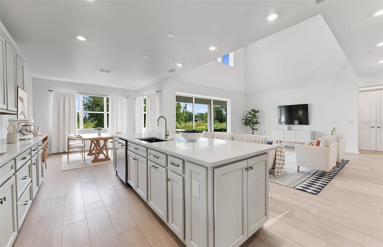1787 ESCALANTE WAY
