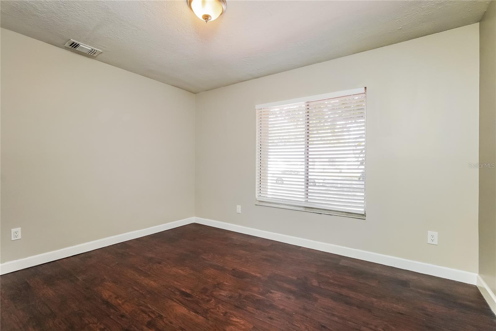 PEPPER MILL SEC 01 - Residential