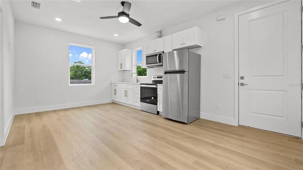 Photo of 2730 37th Avenue N #B, St Petersburg, FL 33713 (MLS # TB8496843)