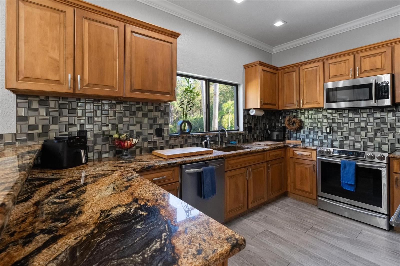 CANTERBURY VILLAGE THIRD ADD - Residential Lease