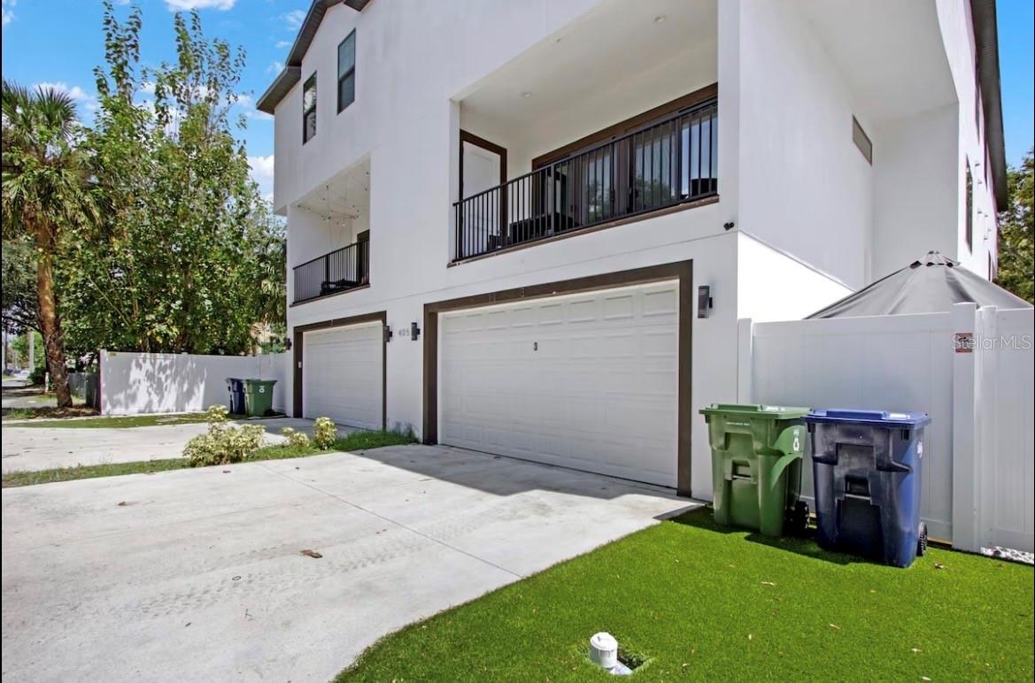 Welcome to our brand-new getaway! This 3 bed, 2.5 bath furnished rental home (with 1 bed, 1 bath studio on first floor!) spans 2,490 sq ft over three floors. The first floor boasts a queen size bed, futon sofa, outdoor grill, fire pit and outdoor patio area! The second floor features an open-concept floorplan including the kitchen, dining, family room, patio, and laundry. The third floor boasts a master suite with a luxurious bathroom, and two additional spacious bedrooms. Located near Hyde Park and SoHo, enjoy the best of South Tampa living!